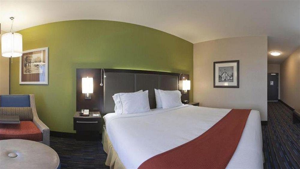 Holiday Inn Express Fulton By Ihg Exterior foto